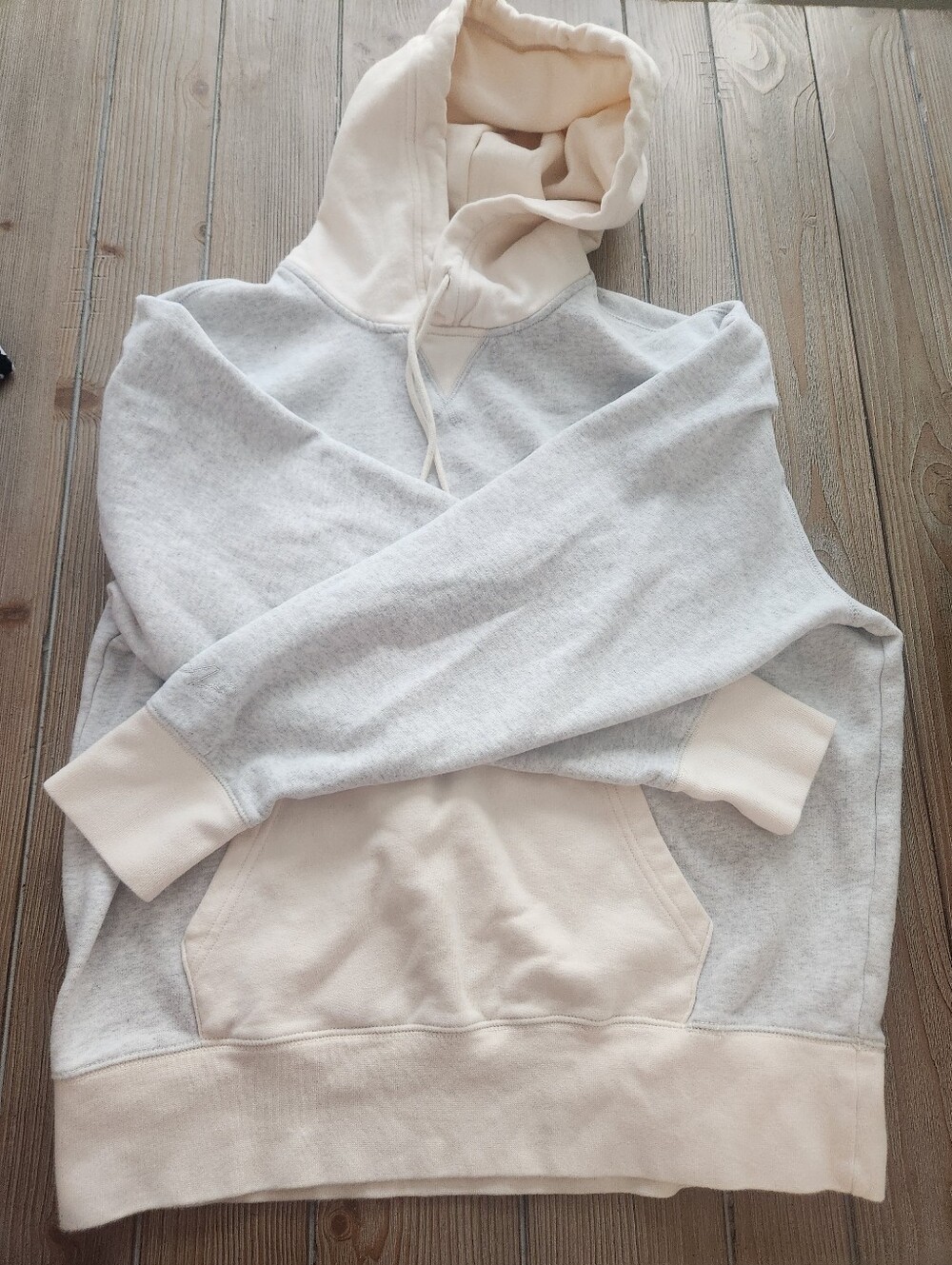 American Eagle Two-Tone Cream & Light Gray Hooded Sweatshirt